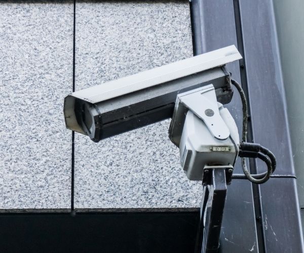 guvenlik-kamerası-izmir-karsiyaka